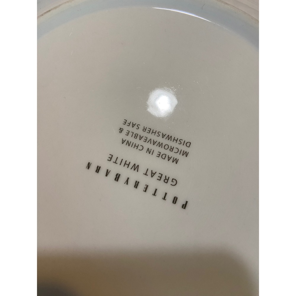 Pottery Barn Great White 10.5 Inch Rimmed Dinner Plates Set of 4 Porcelain White - Picture 5 of 5
